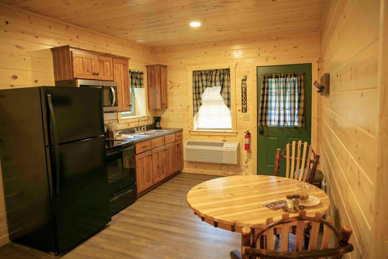 Blessing Lodge By Amish Country Lodging Berlin Exterior foto